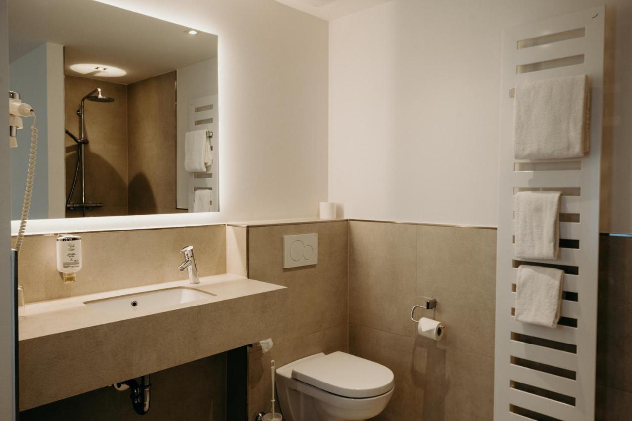 סארברוקן Hotel Crystal מראה חיצוני תמונה